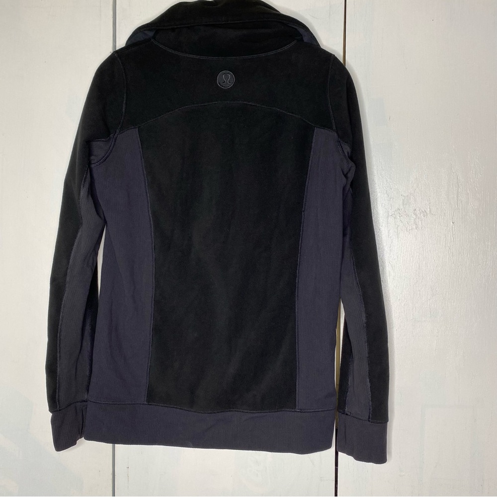 Lululemon half zip pullover fleece jacket size 6 - Picture 2 of 7